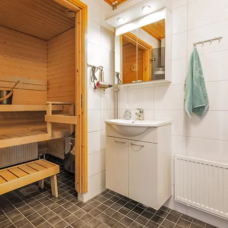 Linnankatu Furnished With Sauna * אולו